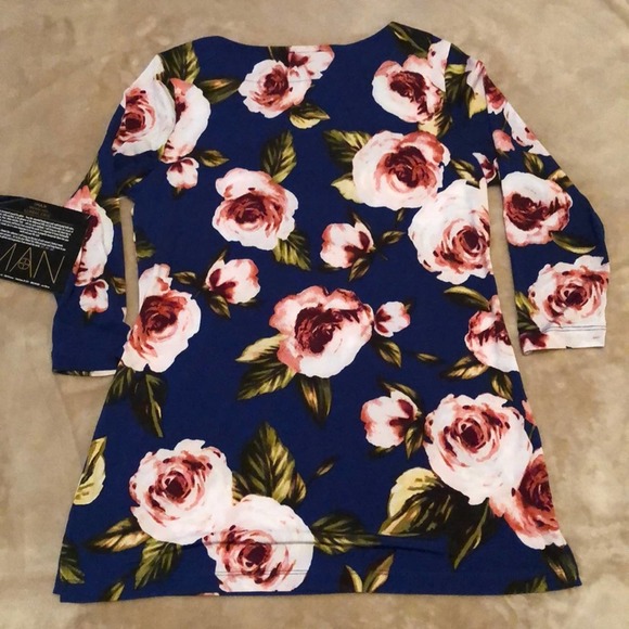 IMAN Global Chic Blue and Pink Floral Tunic Top - Picture 8 of 12